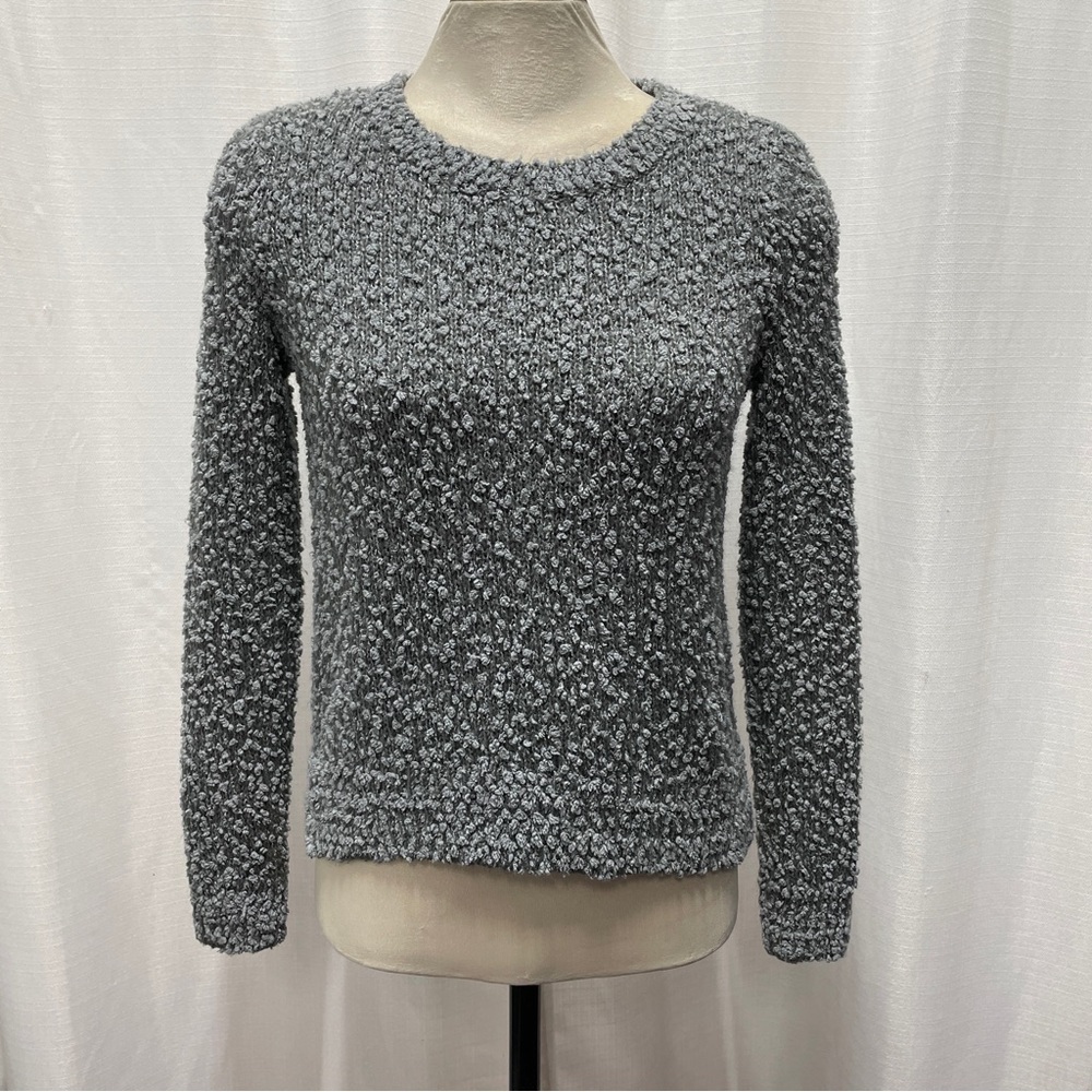 Hollister Women’s SZ M Fuzzy Soft Gray Glitter Thread Sweater - Picture 1 of 11